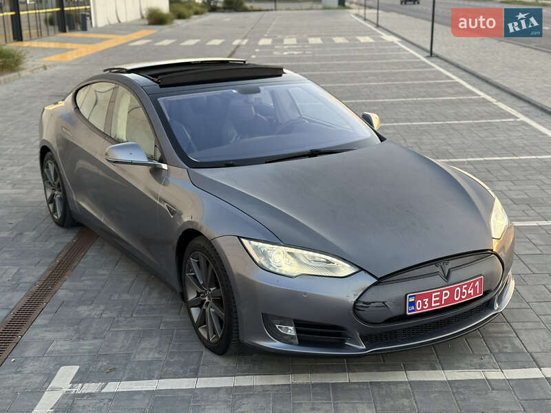 Лифтбек Tesla Model S 2013 в Луцке
