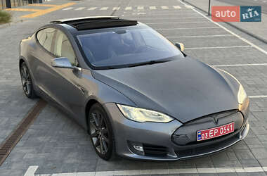 Лифтбек Tesla Model S 2013 в 