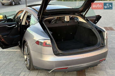 Лифтбек Tesla Model S 2013 в 