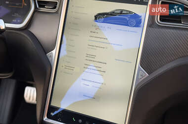 Лифтбек Tesla Model S 2013 в 
