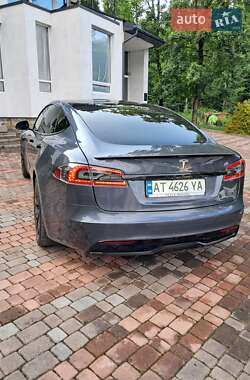 Ліфтбек Tesla Model S 2021 в 