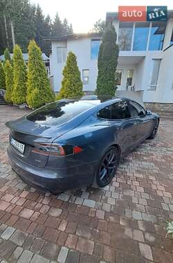 Ліфтбек Tesla Model S 2021 в 