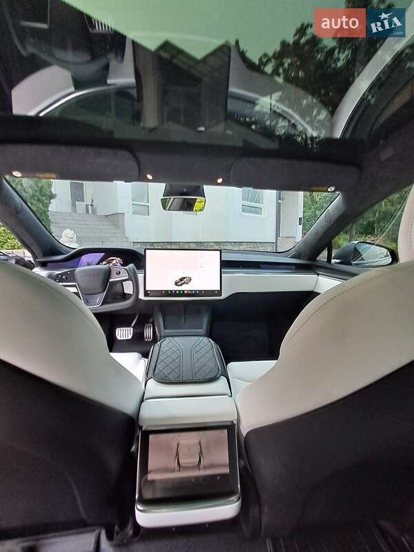 Лифтбек Tesla Model S 2021 в Коломые