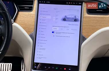 Лифтбек Tesla Model S 2020 в 