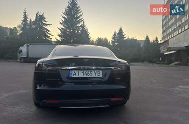 Лифтбек Tesla Model S 2013 в 