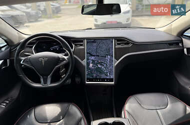 Лифтбек Tesla Model S 2014 в 