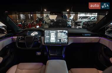 Лифтбек Tesla Model S 2021 в 