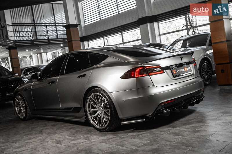 Ліфтбек Tesla Model S 2021 в Одесі фото 39 Ліфтбек Tesla Model S 2021 в Одесі