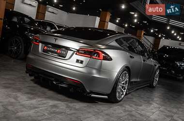 Лифтбек Tesla Model S 2021 в 