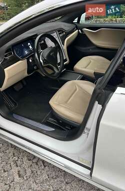 Лифтбек Tesla Model S 2016 в 