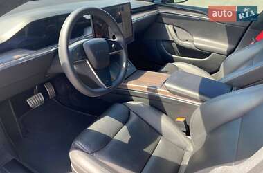 Лифтбек Tesla Model S 2021 в 