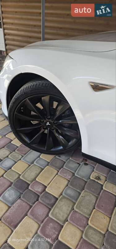 Лифтбек Tesla Model S 2013 в Харькове