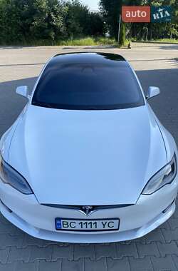Лифтбек Tesla Model S 2016 в 