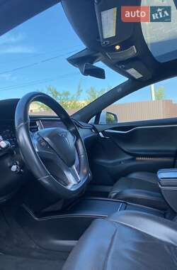 Лифтбек Tesla Model S 2016 в 