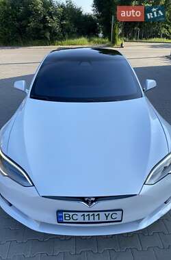 Лифтбек Tesla Model S 2016 в 