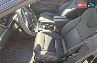 Лифтбек Tesla Model S 2020 в 