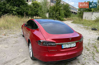 Ліфтбек Tesla Model S 2015 в 
