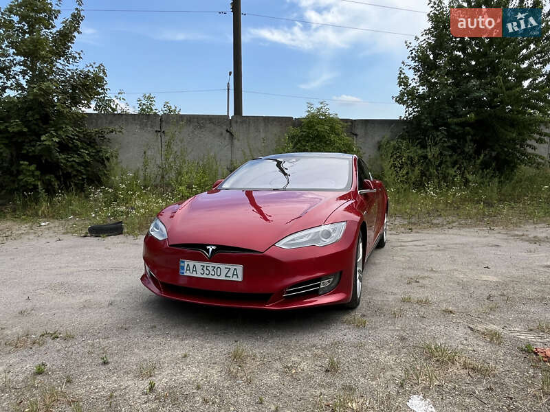 Лифтбек Tesla Model S 2015 в Стрые фото 22 Лифтбек Tesla Model S 2015 в Стрые