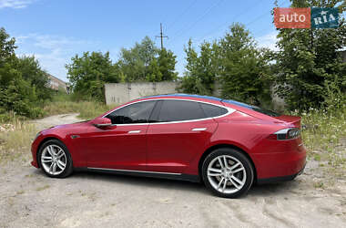 Ліфтбек Tesla Model S 2015 в 