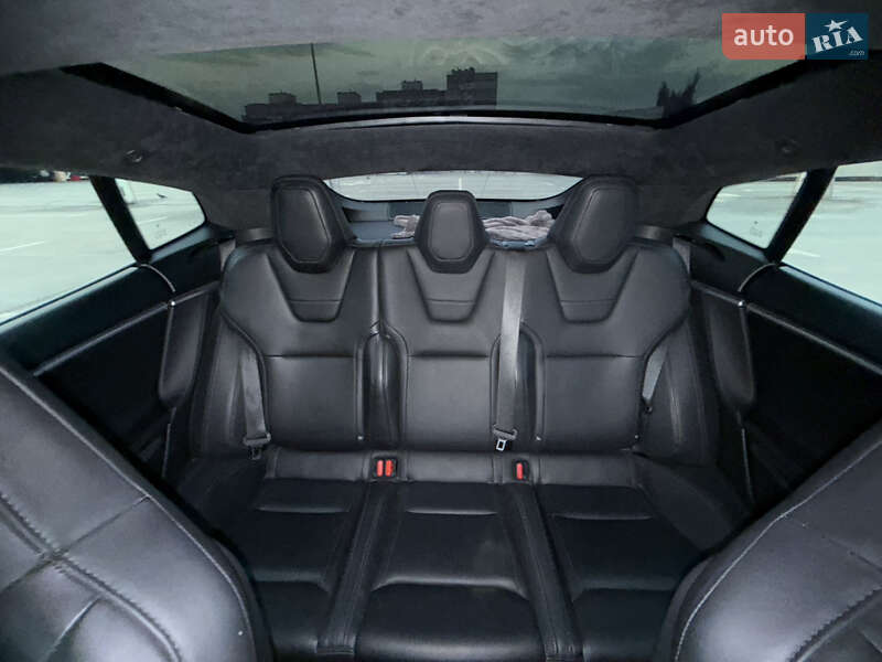 Лифтбек Tesla Model S 2014 в Киеве