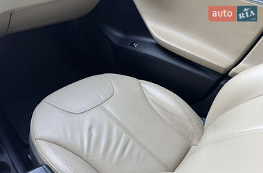 Лифтбек Tesla Model S 2013 в 