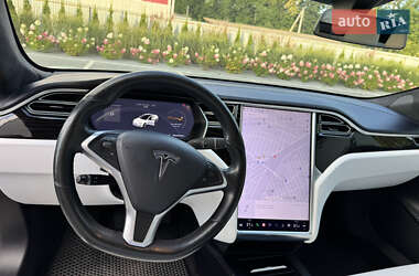 Лифтбек Tesla Model S 2017 в 