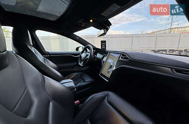 Ліфтбек Tesla Model S 2015 в 