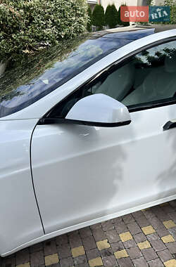 Лифтбек Tesla Model S 2021 в 