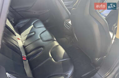 Ліфтбек Tesla Model S 2014 в 