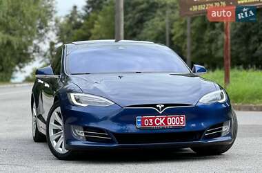 Лифтбек Tesla Model S 2017 в 