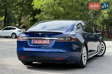 Лифтбек Tesla Model S 2017 в 