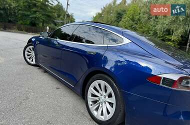 Лифтбек Tesla Model S 2017 в 