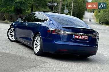 Лифтбек Tesla Model S 2017 в 