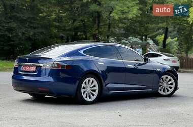 Лифтбек Tesla Model S 2017 в 