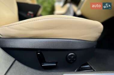 Лифтбек Tesla Model S 2017 в 