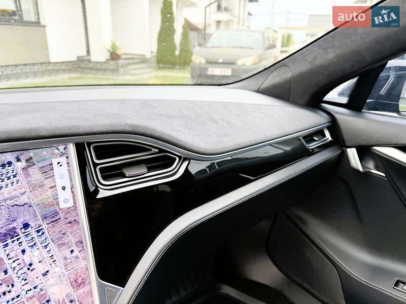 Лифтбек Tesla Model S 2016 в Ровно фото 32 Лифтбек Tesla Model S 2016 в Ровно