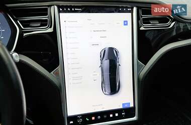Лифтбек Tesla Model S 2016 в 