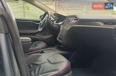 Ліфтбек Tesla Model S 2014 в 