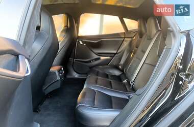 Лифтбек Tesla Model S 2019 в 