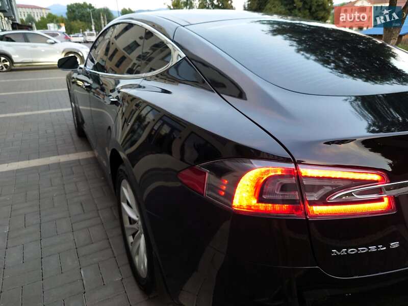 Ліфтбек Tesla Model S 2019 в Мукачевому