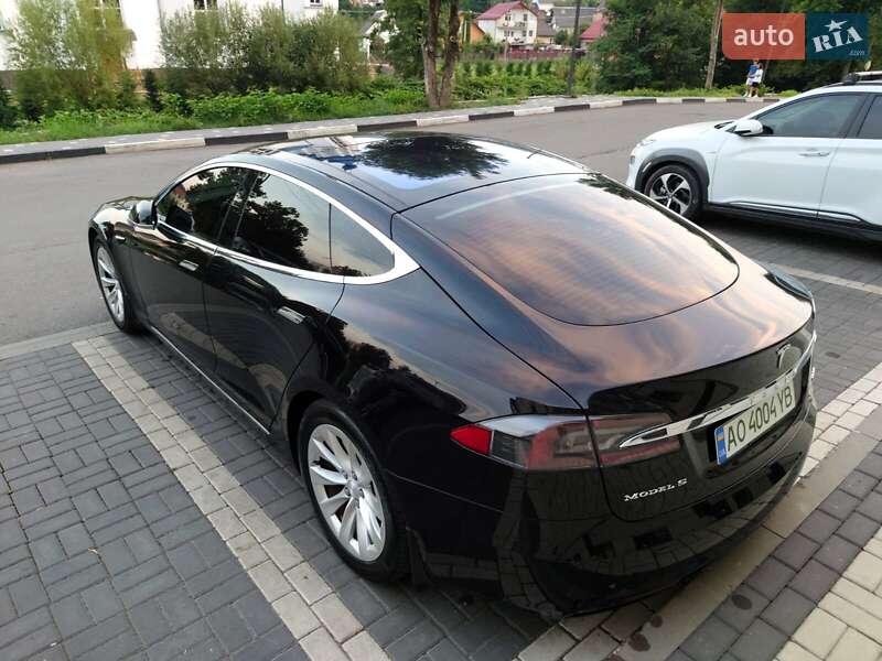 Ліфтбек Tesla Model S 2019 в Мукачевому