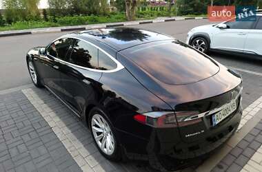 Лифтбек Tesla Model S 2019 в 