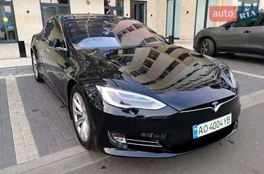 Лифтбек Tesla Model S 2019 в 