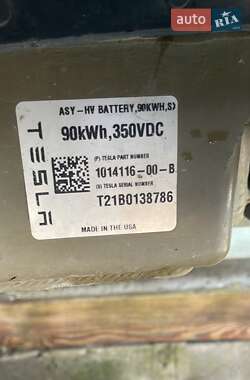 Лифтбек Tesla Model S 2014 в 