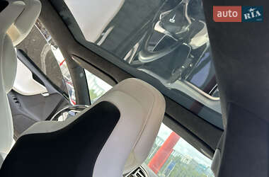 Лифтбек Tesla Model S 2017 в 