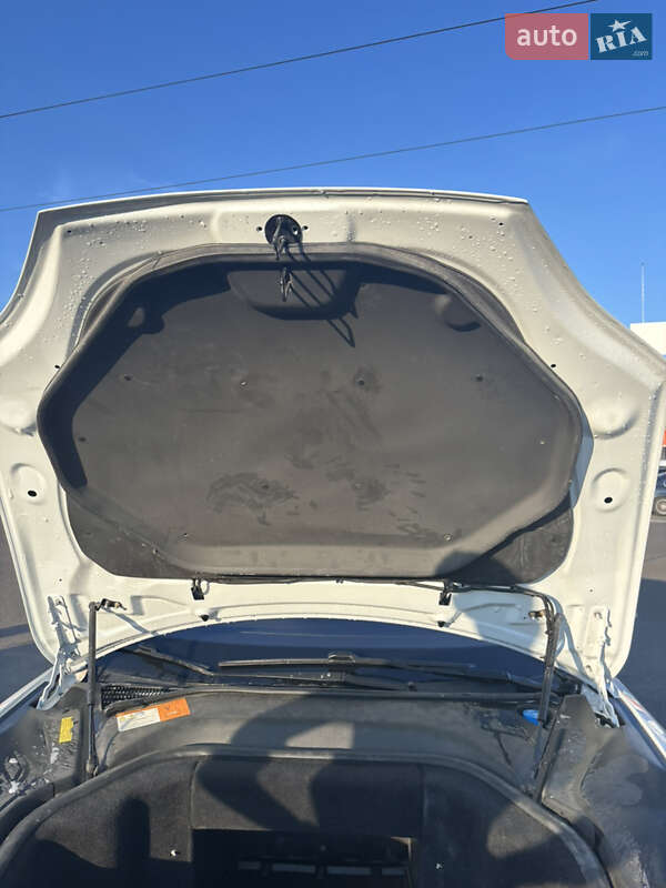 Лифтбек Tesla Model S 2012 в Луцке фото 11 Лифтбек Tesla Model S 2012 в Луцке