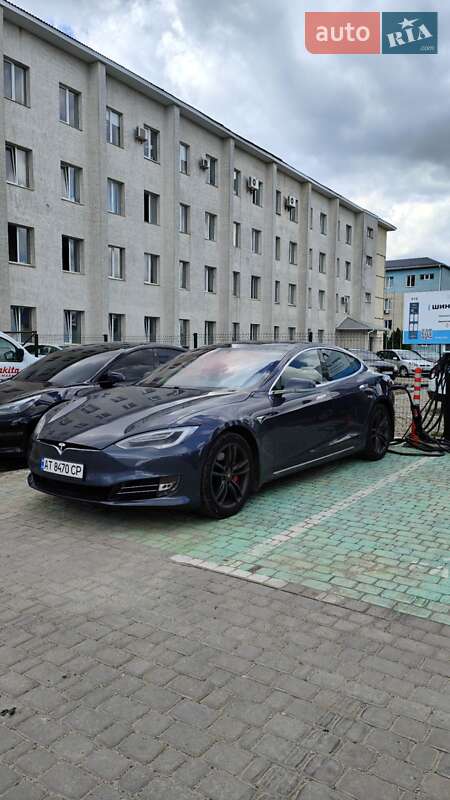 Tesla Model S 2016