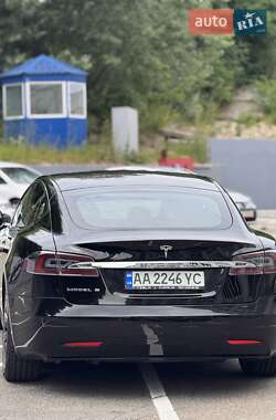 Ліфтбек Tesla Model S 2020 в 