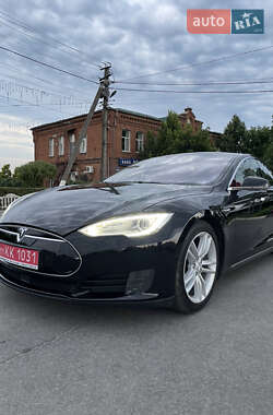 Ліфтбек Tesla Model S 2015 в 