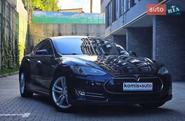 Ліфтбек Tesla Model S 2014 в Хмельницькому
